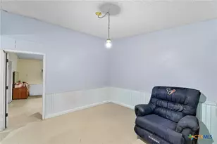 502 E Heard St, Ganado, TX 77962 - Photo 6