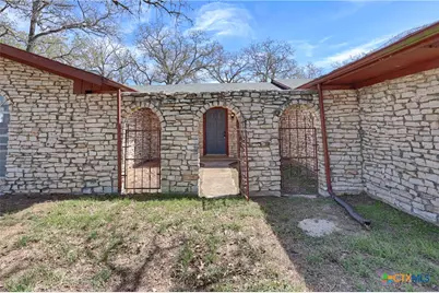 395 State Highway 304, Gonzales, TX 78629 - Photo 30