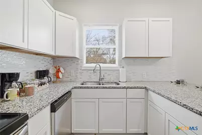 230 Thompson Place, San Antonio, TX 78225 - Photo 10