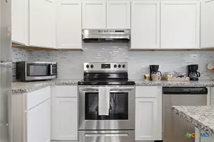 230 Thompson Pl, San Antonio, TX 78225 - Photo 12