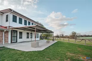 605 State Hwy 172, Ganado, TX 77962 - Photo 20