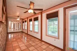 605 State Hwy 172, Ganado, TX 77962 - Photo 18