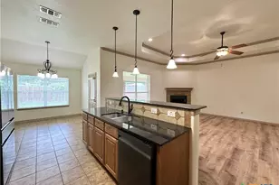 700 Brooklyn Kay Dr, Killeen, TX 76542 - Photo 18