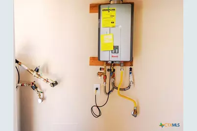 1980 County Road 361, La Vernia, TX 78121 - Photo 36