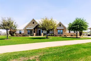 1980 County Rd 361, La Vernia, TX 78121 - Photo 2