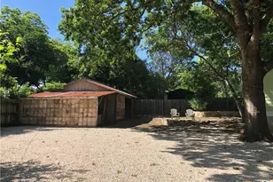 414 W San Antonio St, San Marcos, TX 78666 - Photo 28