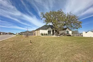 406 Eagle Hts Dr, Salado, TX 76571 - Photo 2