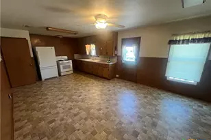 1324 N 60th St, Waco, TX 76710 - Photo 2