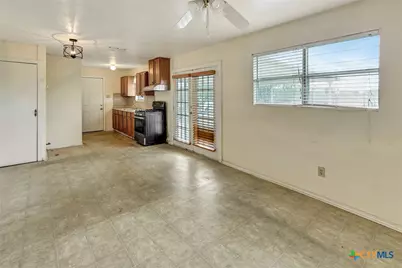 1907 Pleasant Green Drive, Victoria, TX 77901 - Photo 8