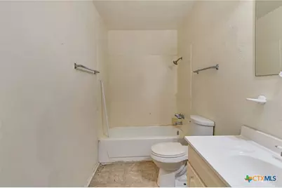 1907 Pleasant Green Drive, Victoria, TX 77901 - Photo 16