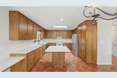 625 Mountain Laurel Drive, New Braunfels, TX 78132 - Photo 10