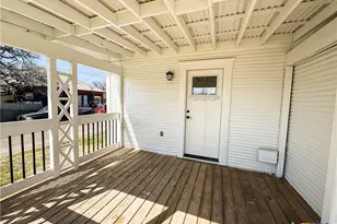 1602 Saunders St, Gatesville, TX 76528 - Photo 8