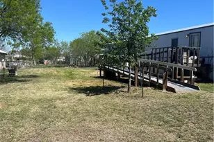 224 Bernie Ln, Seguin, TX 78155 - Photo 2