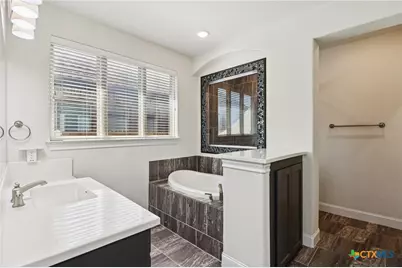 988 Carriage Loop, New Braunfels, TX 78132 - Photo 14