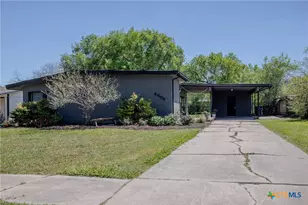4806 Evergreen St, Victoria, TX 77904 - Photo 2