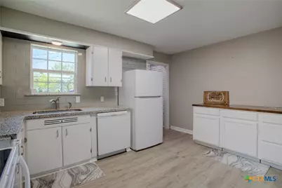 4806 Evergreen Street, Victoria, TX 77904 - Photo 4