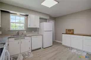 4806 Evergreen St, Victoria, TX 77904 - Photo 4