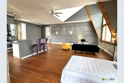 103 W Walnut Street #A, Seguin, TX 78155 - Photo 6