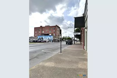 103 W Walnut Street #A, Seguin, TX 78155 - Photo 16