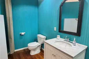 103 W Walnut St, Seguin, TX 78155 - Photo 14