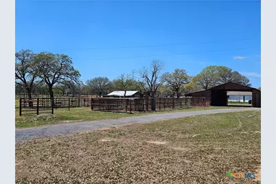 4821 Fm 467, Seguin, TX 78155 - Photo 14