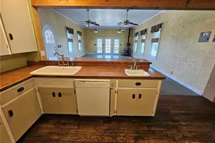 4821 FM467, Seguin, TX 78155 - Photo 32