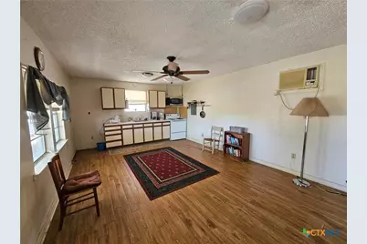 4821 Fm 467, Seguin, TX 78155 - Photo 20