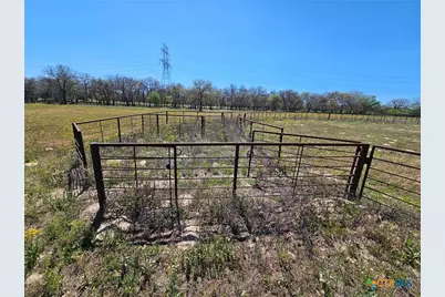 4821 Fm 467, Seguin, TX 78155 - Photo 16