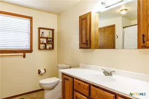 2110 Immenhauser Rd, Yoakum, TX 77995 - Photo 24