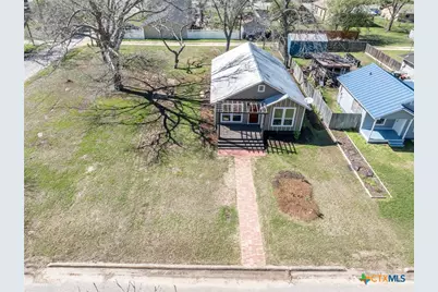 403 W French Street, Cuero, TX 77954 - Photo 22