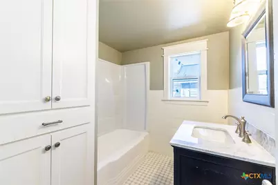 403 W French Street, Cuero, TX 77954 - Photo 14