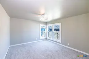 403 W French St, Cuero, TX 77954 - Photo 12