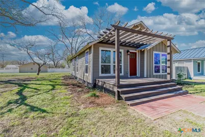 403 W French Street, Cuero, TX 77954 - Photo 4