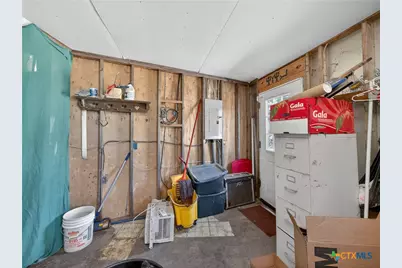 21500 Firefly Road, Florence, TX 76527 - Photo 20