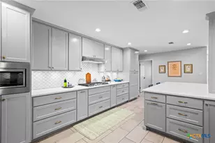 407 Pasadena Dr, Victoria, TX 77904 - Photo 14