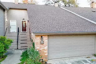 14 Oak Villa Rd, Canyon Lake, TX 78133 - Photo 2