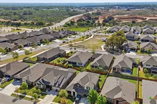 2212 Quince Ave, New Braunfels, TX 78132 - Photo 34