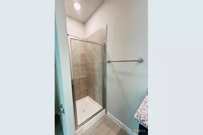 516 Hudson St, Seguin, TX 78155 - Photo 6