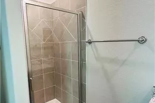 516 Hudson St, Seguin, TX 78155 - Photo 6