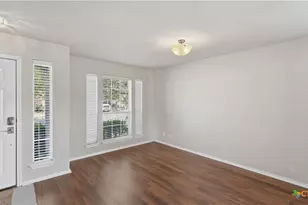 513 Zapata Cir, New Braunfels, TX 78130 - Photo 6