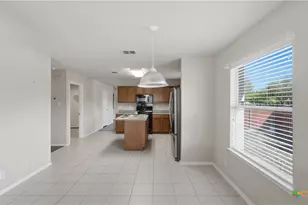 513 Zapata Cir, New Braunfels, TX 78130 - Photo 10