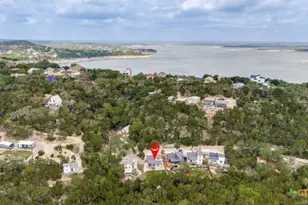 1722 Trail Pass Dr, Canyon Lake, TX 78133 - Photo 2