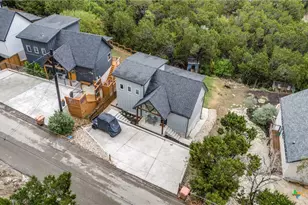 1722 Trail Pass Dr, Canyon Lake, TX 78133 - Photo 18