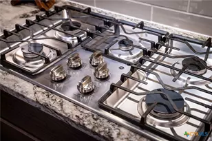 634 Meade St, New Braunfels, TX 78132 - Photo 10