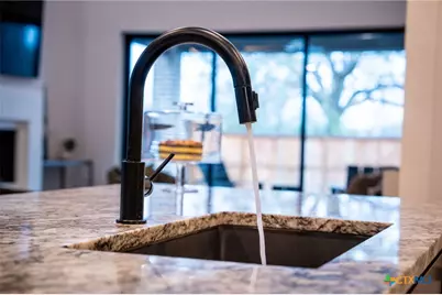 634 Meade Street, New Braunfels, TX 78132 - Photo 12