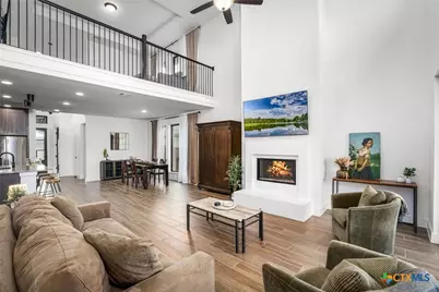 634 Meade Street, New Braunfels, TX 78132 - Photo 8