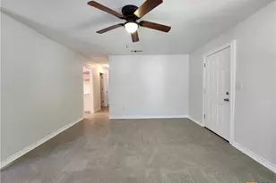 521 Willow Ave, New Braunfels, TX 78130 - Photo 16