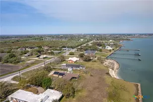 1640 S Virginia St, Port Lavaca, TX 77979 - Photo 6