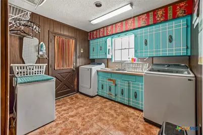 1640 S Virginia Street, Port Lavaca, TX 77979 - Photo 12