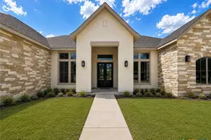 2116 Comal Springs, Canyon Lake, TX 78133 - Photo 2
